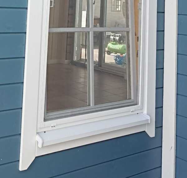 Отливы на окна белые