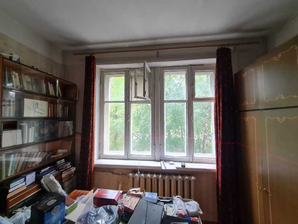 Старое деревянное окно